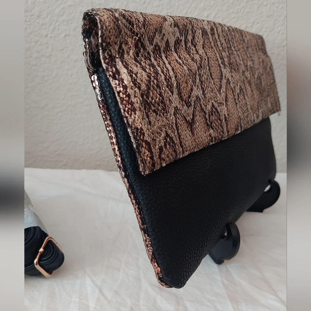 NWOT Black and Brown Snake Print Clutch Wristlet Crossbody - Picture 7 of 8